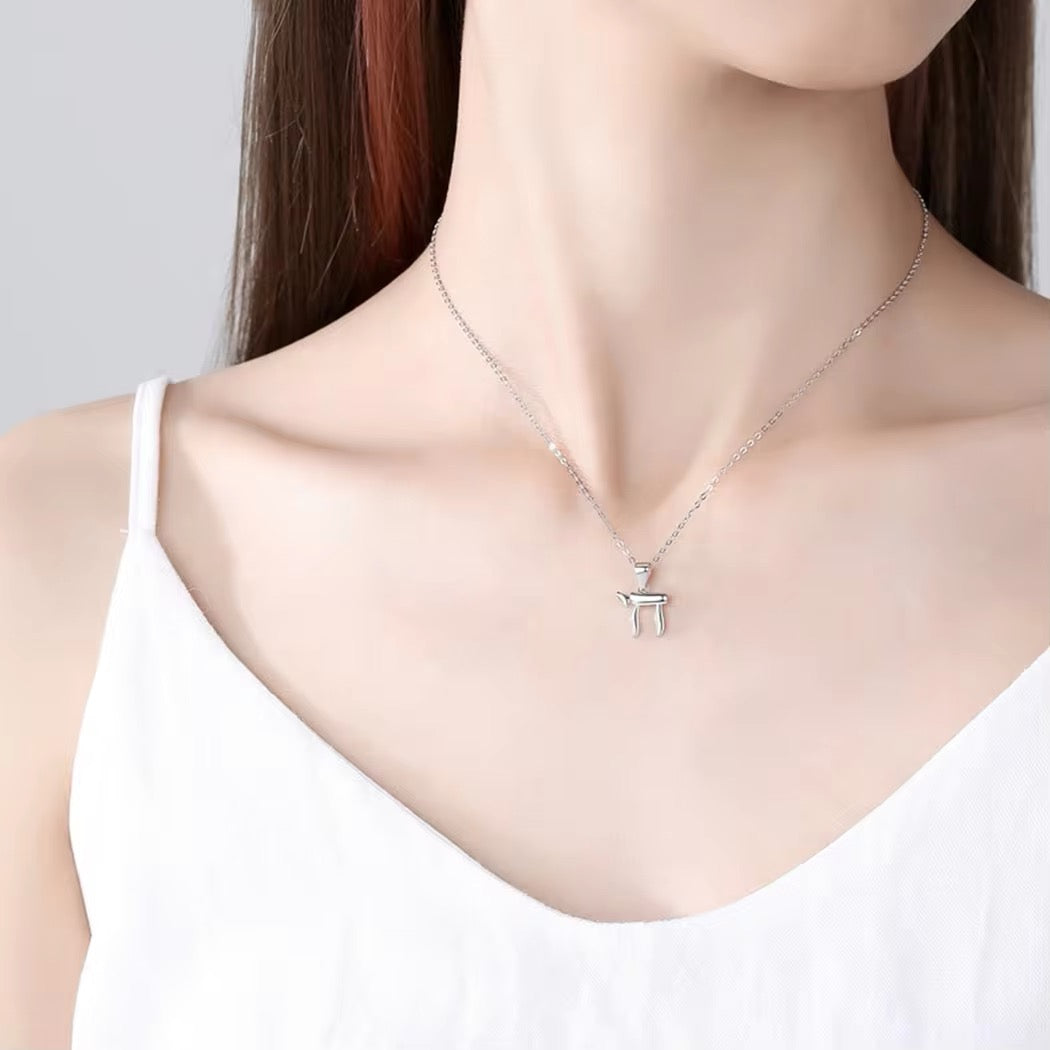 COLLAR MINIMALISTA SÍMBOLO HEBREO