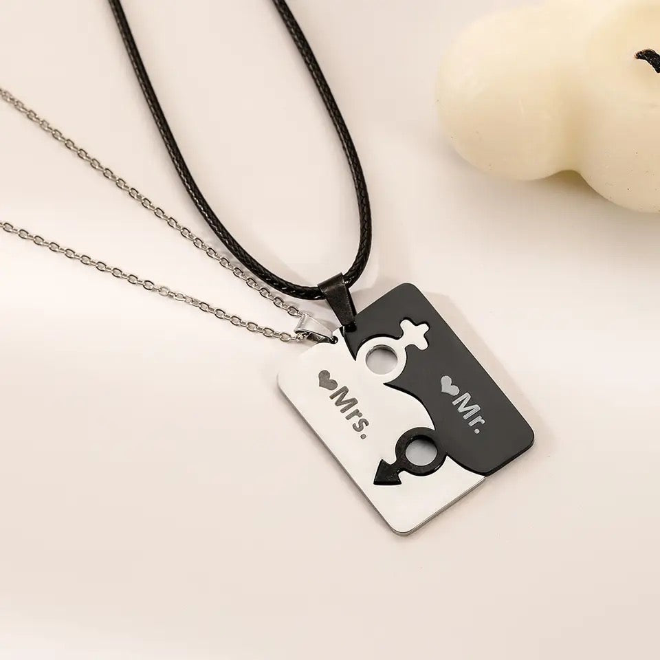 COLLARES ROMPECABEZAS BLANCO Y NEGRO PAREJAS