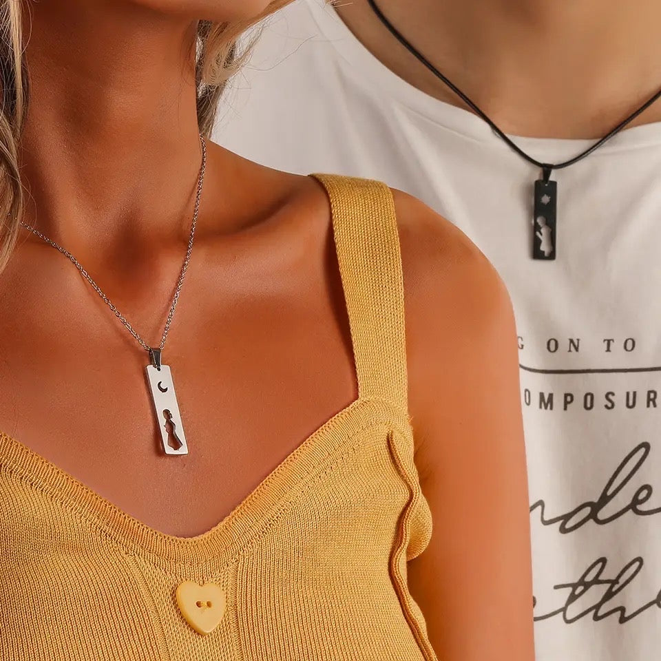COLLARES ROMPECABEZAS BLANCO Y NEGRO PAREJAS