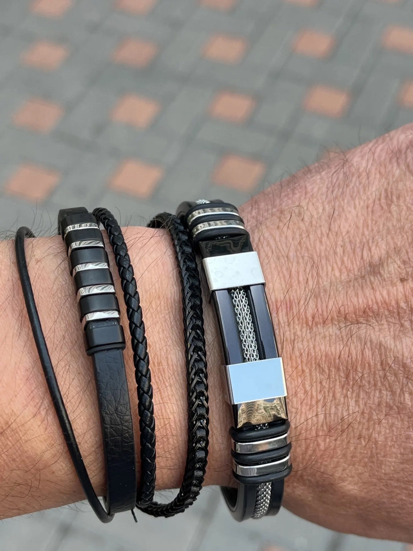 BRAZALETE SILICON & ACERO CIERRE MAGNÉTICO DE MALLA