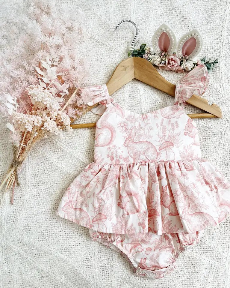 MONO ROMPER VESTIDO ESTAMPADO DE CONEJO