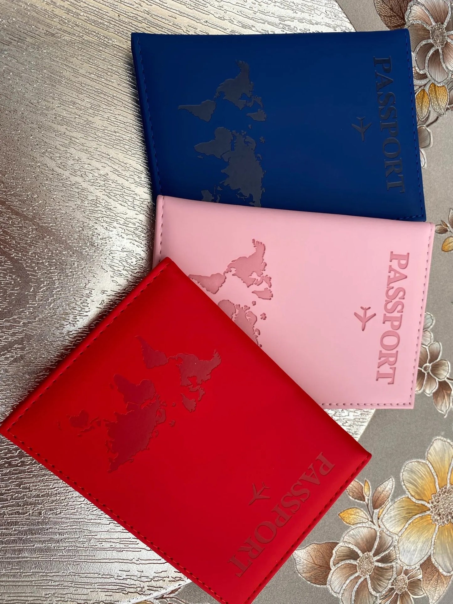 PORTA PASAPORTES PERSONALIZADOS SINTÉTICO