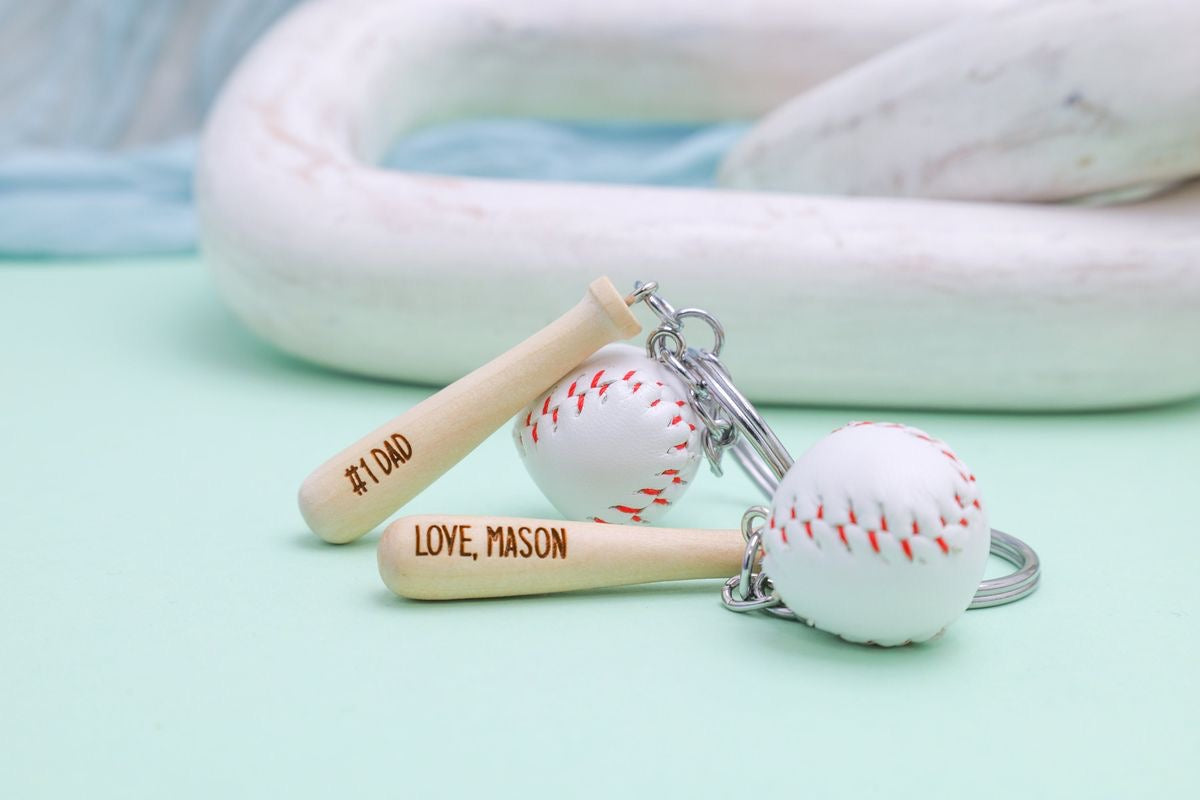LLAVEROS DE BEISBOL PERSONALIZABLES CUERO Y MADERA DEPORTE