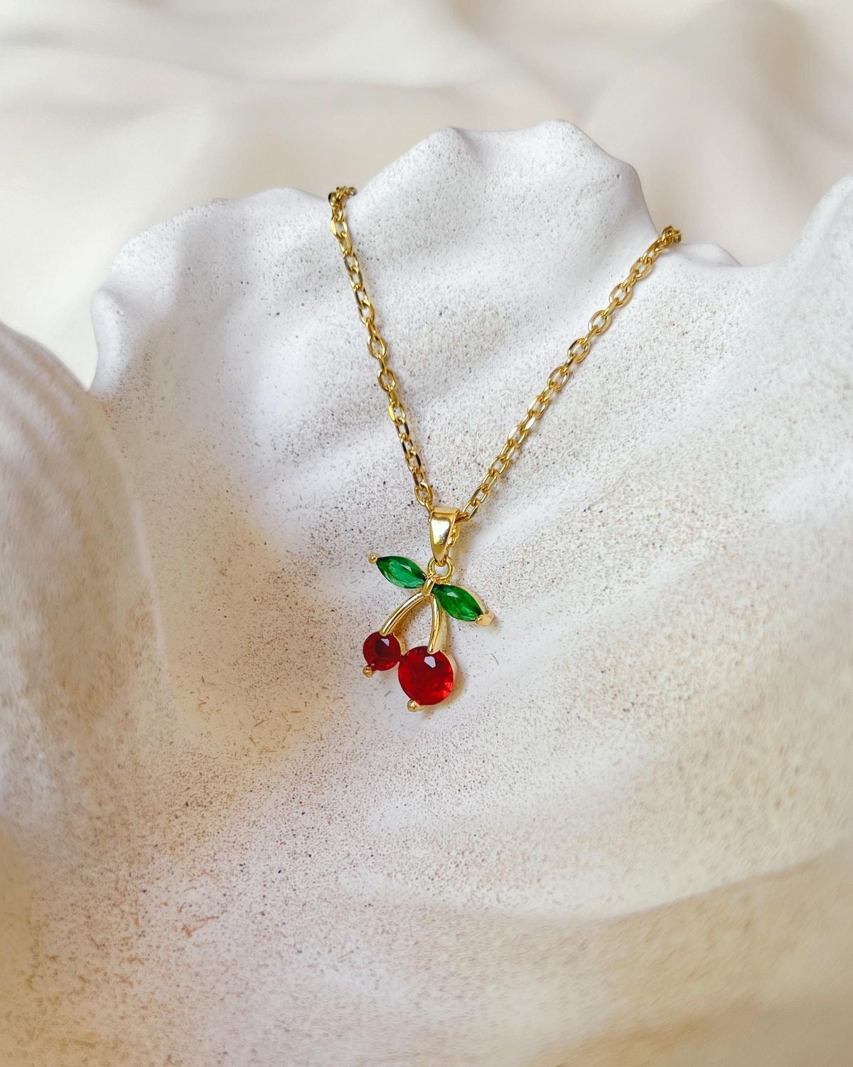 COLLAR CEREZA CHERRY MINIMALISTA