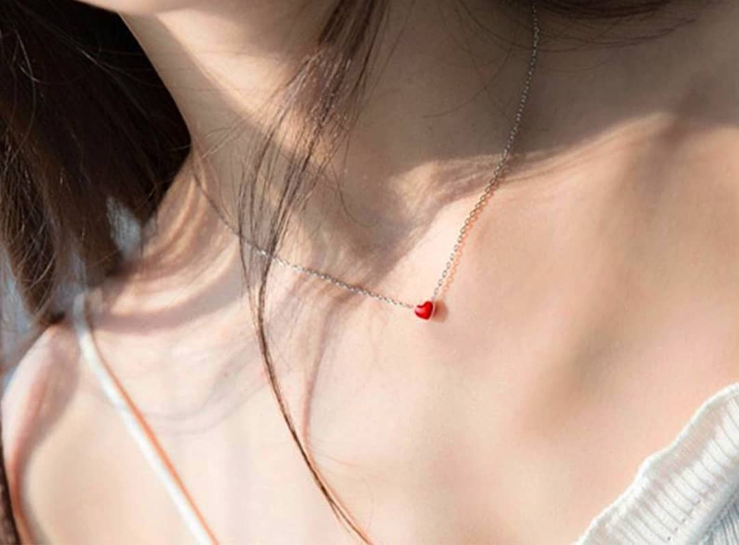 COLLAR  KOREAN HEART  MINIMALISTA