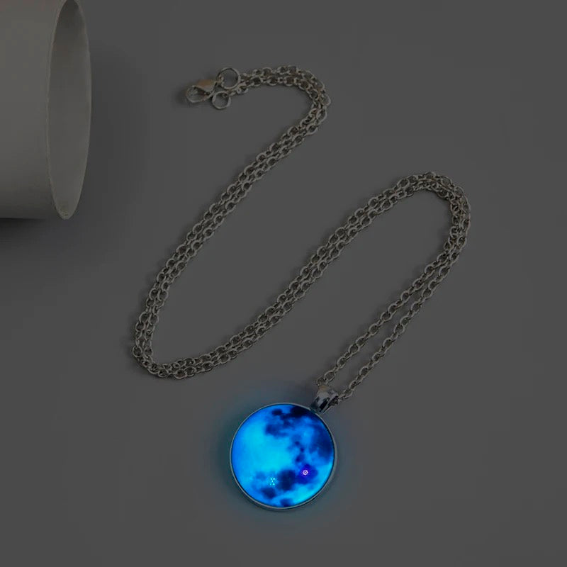 COLLAR LUNA LLENA MINIMALISTA BRILLA EN LA OSCURIDAD