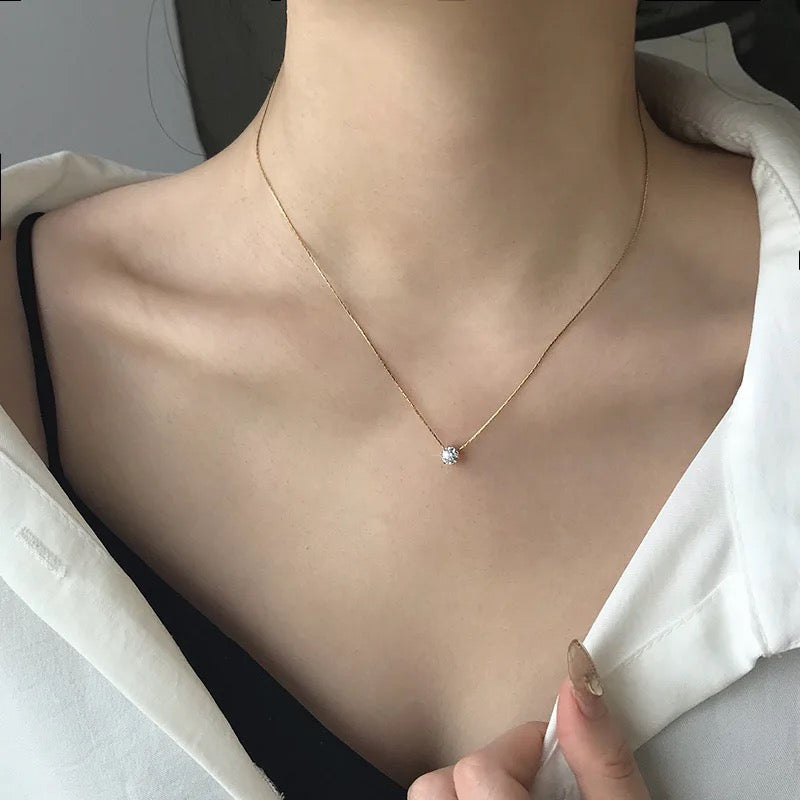 COLLAR GARGANTILLA MINIMALISTA ELEGANTE