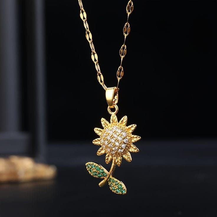 COLLAR FLOR GIRASOL CRISTALES INCRUSTADOS MINIMALISTA