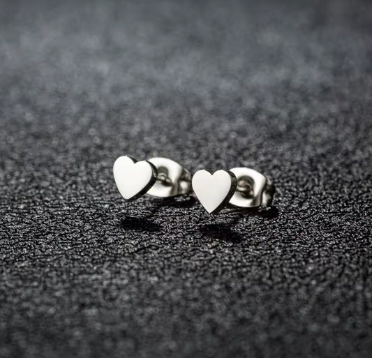 PENDIENTES LITTLE HEART  PEQUEÑOS MINIMALISTAS ESTILO KOREANO