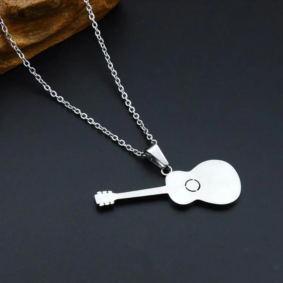 COLLAR ELEGANTE GUITARRA ACÚSTICA EDICIÓN LIMITADA