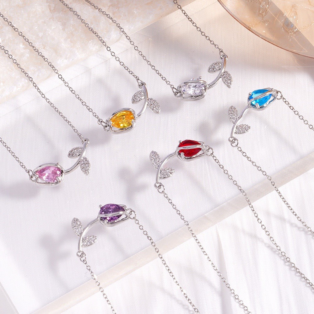 COLLAR TULIPÁN ELEGANTE CRISTAL DE CIRCONIA