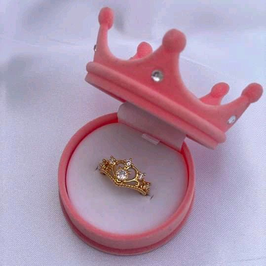 CAJA DE REGALO CORONA PRINCESA  TERCIOPELO PEQUEÑA