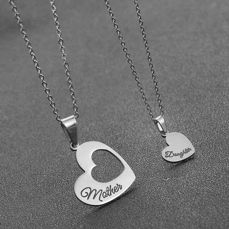 COLLARES MADRE E HIJA CORAZONES ROMPECABEZAS