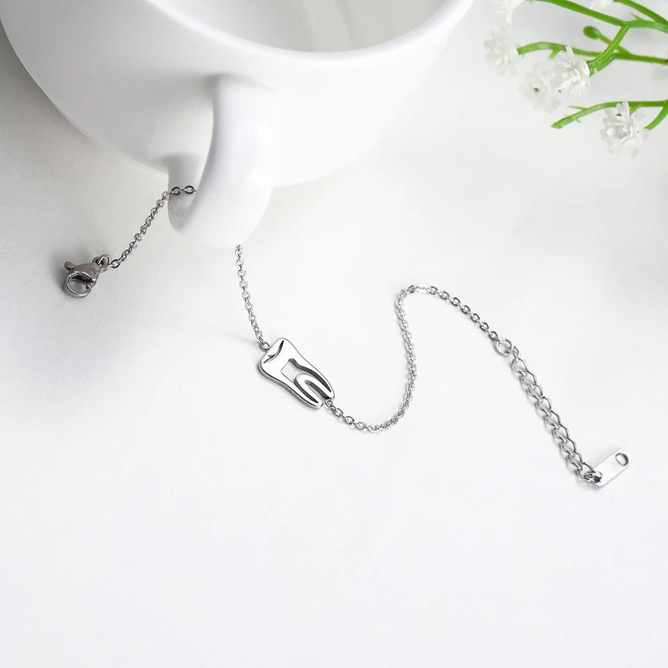 BRAZALETE DENTISTA 🦷 DIJE DE DIENTE MINIMALISTA