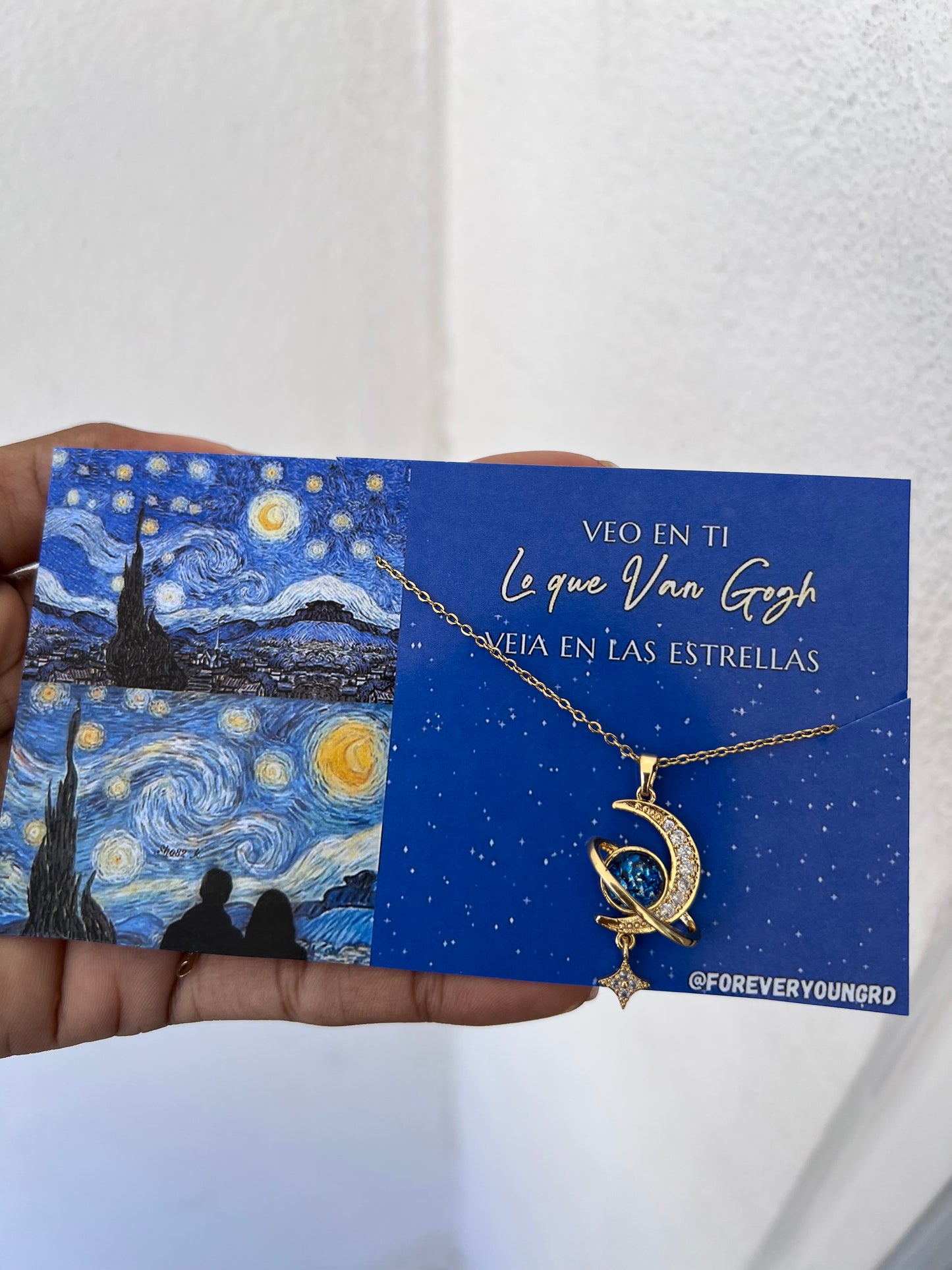COLLAR LUNA SATURNO CIELO ESTRELLADO ELEGANTE CRISTALES DE CIRCONIA