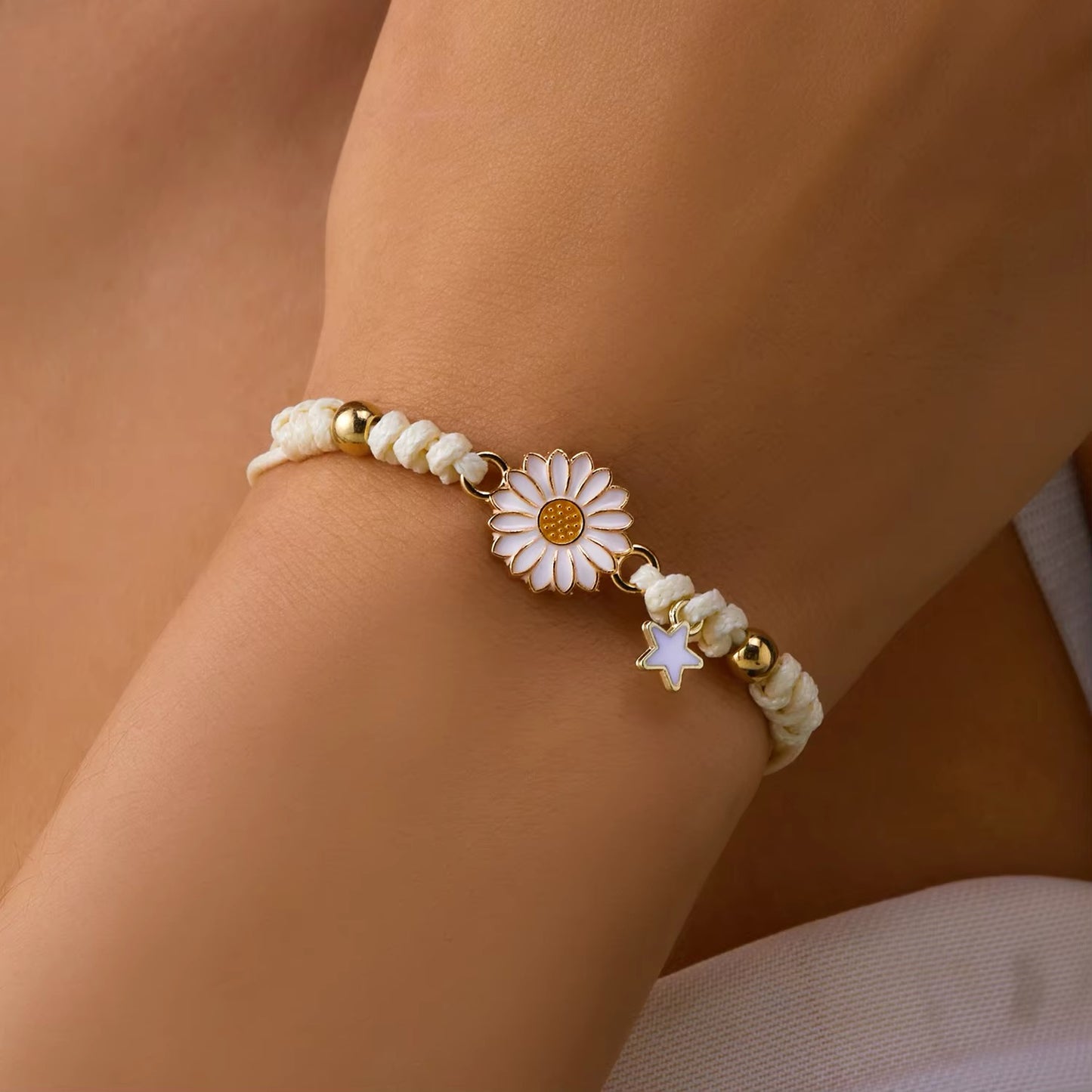 BRAZALETE MARGARITA DAISY FLOR HECHAS A MANO ARTESANAL