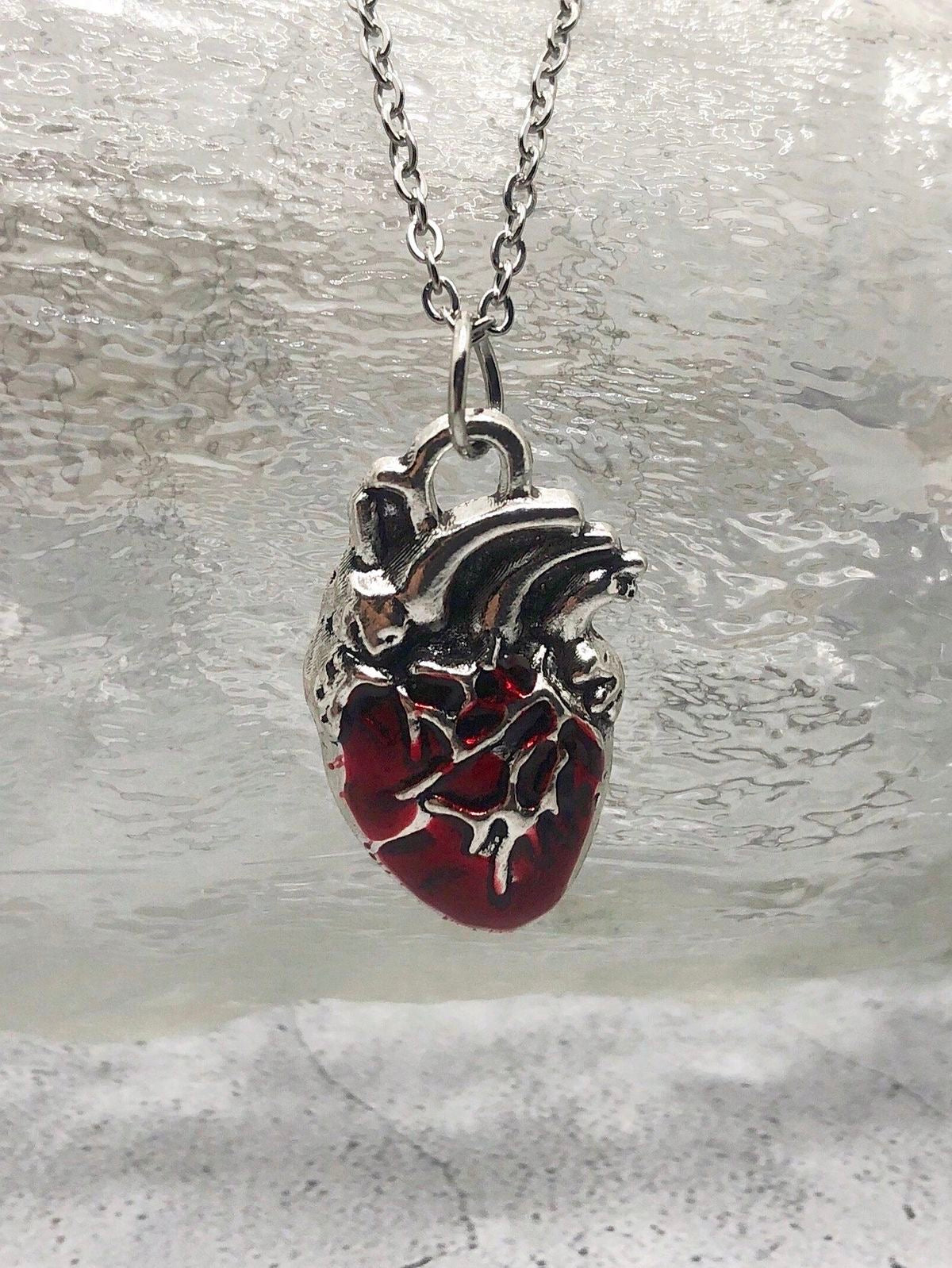 COLLAR CORAZÓN ANATÓMICO ROJO EN 3D UNISEX