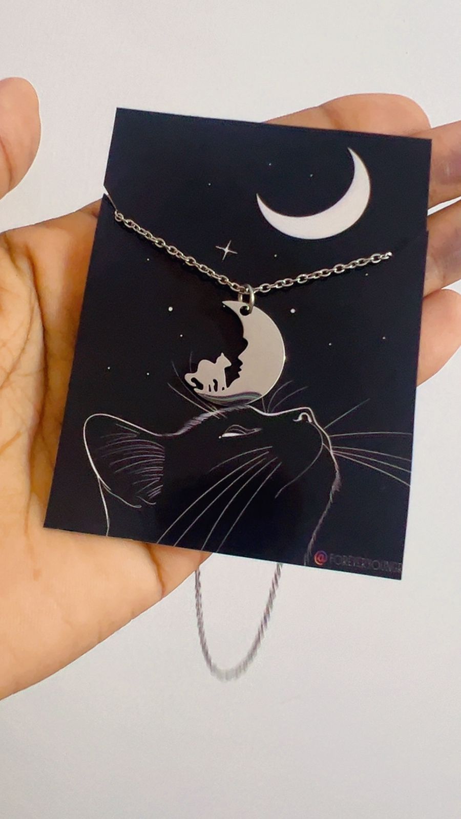 COLLAR LUNA Y GATO MINIMALISTA FINO