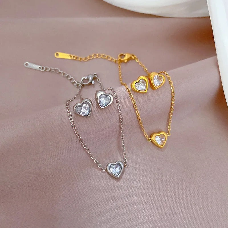 BRAZALETE CORAZÓN EN CRISTAL MINIMALISTA ZIRCONIA