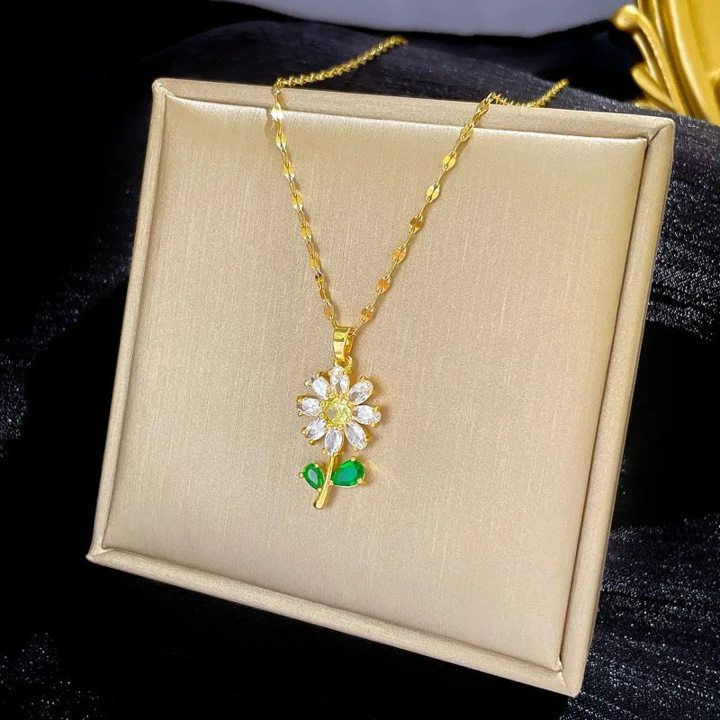 COLLAR FLOR FEMENINA MINIMALISTA ELEGANTE