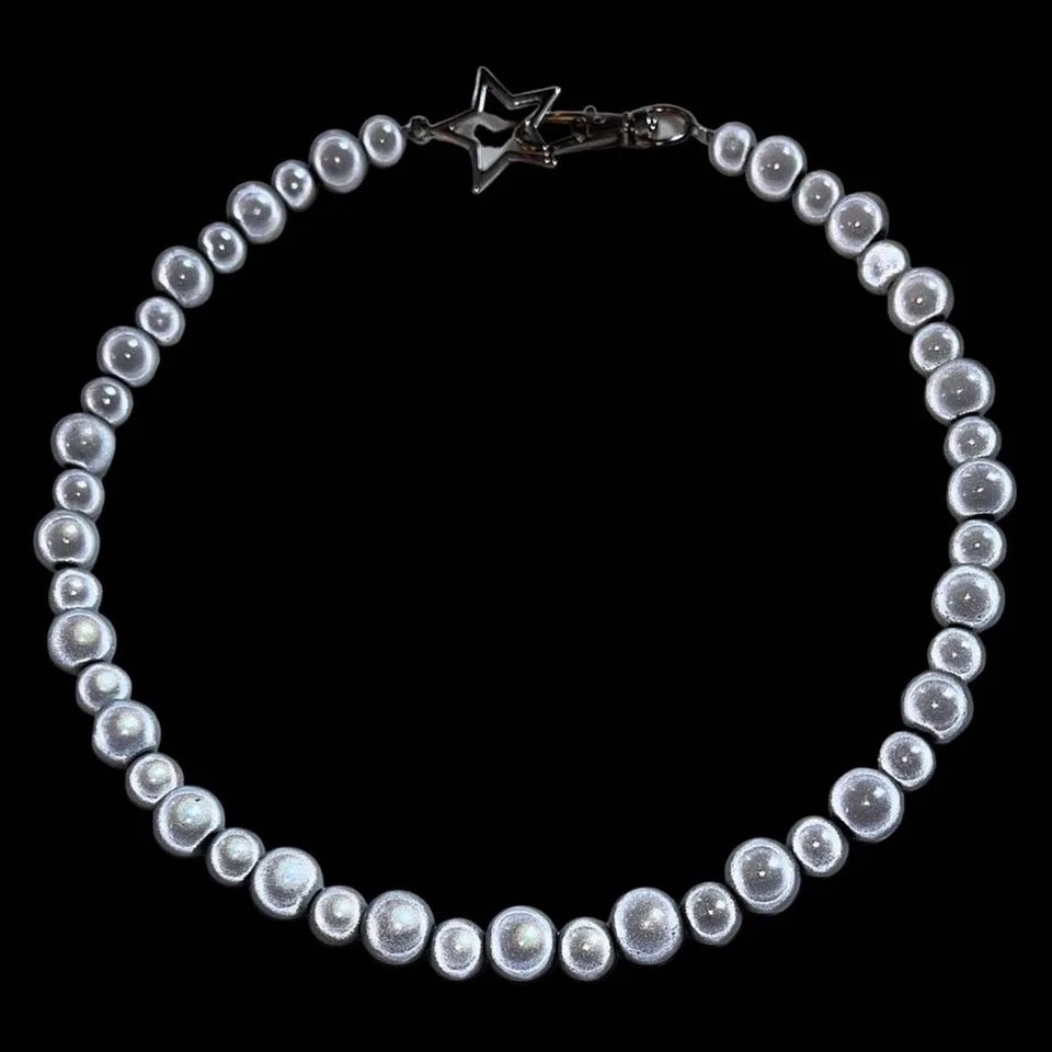 COLLAR DE PERLAS REFLECTANTES