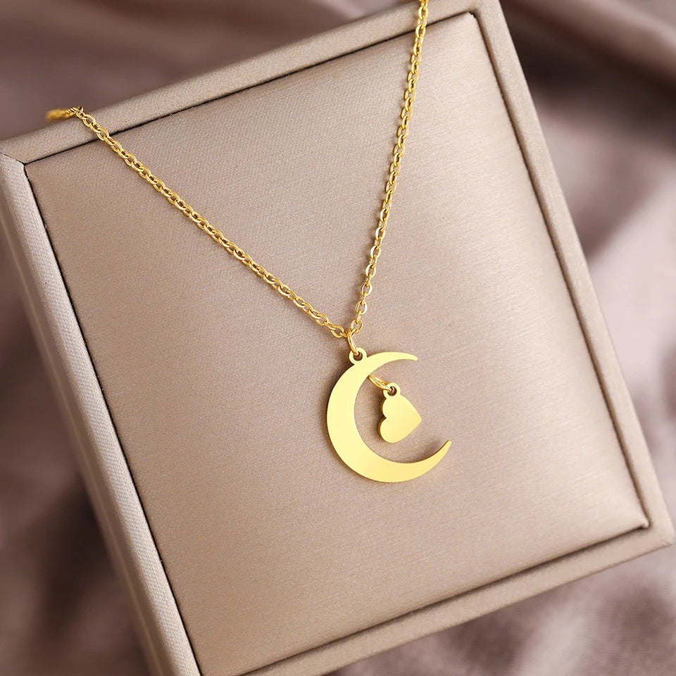 COLLAR LUNA Y CORAZÓN MINIMALISTA DELICADO