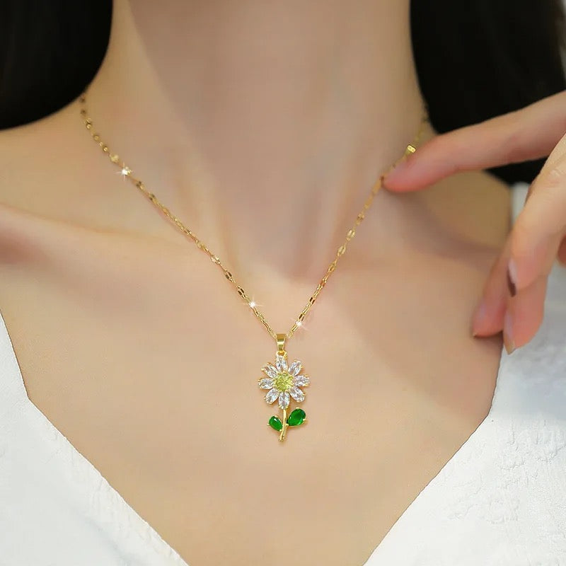 COLLAR FLOR FEMENINA MINIMALISTA ELEGANTE