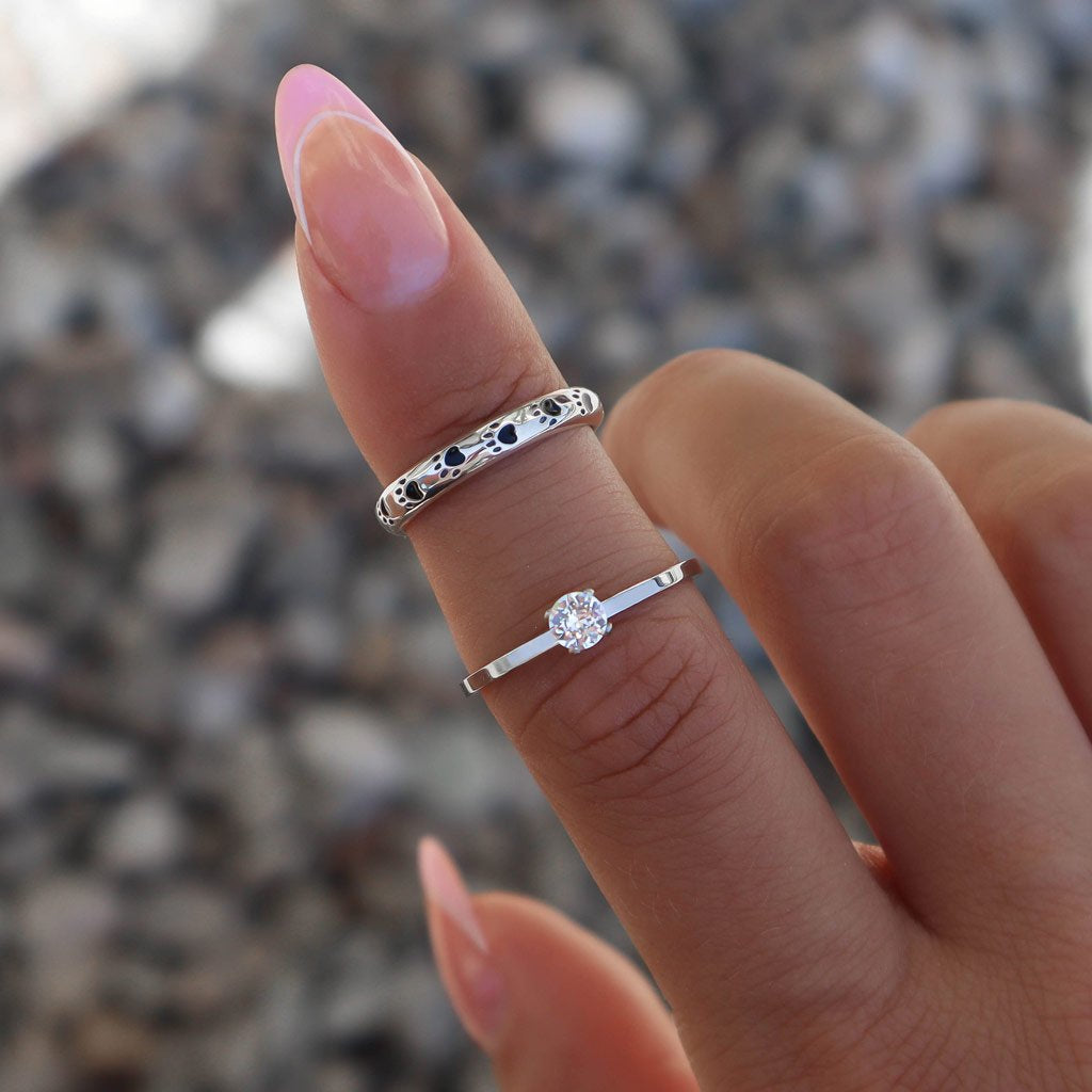 ANILLO MINIMALISTA CRISTAL ACERO DE TITANIO