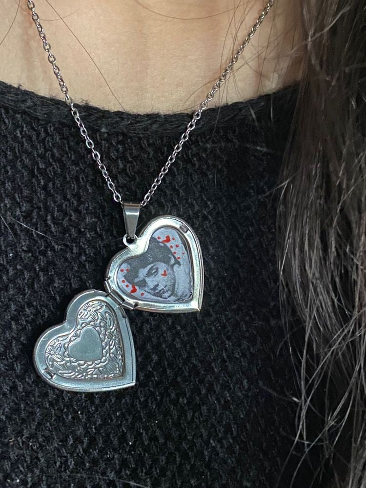 COLLAR CORAZÓN GRANDE CON DISEÑO MARCO DE FOTOS