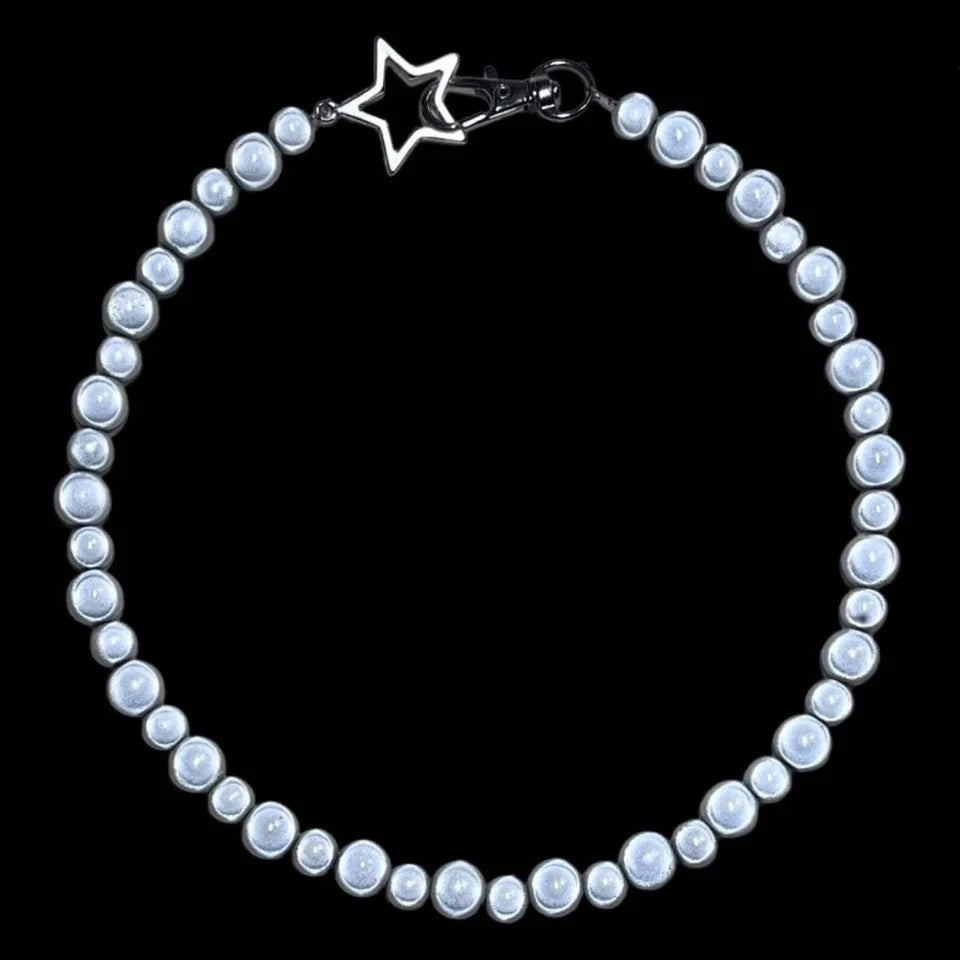 COLLAR DE PERLAS REFLECTANTES