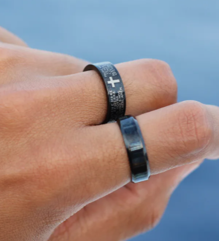 ANILLO PADRE NUESTRO EN INGLES GROSOR FINO ACERO INOXIDABLE