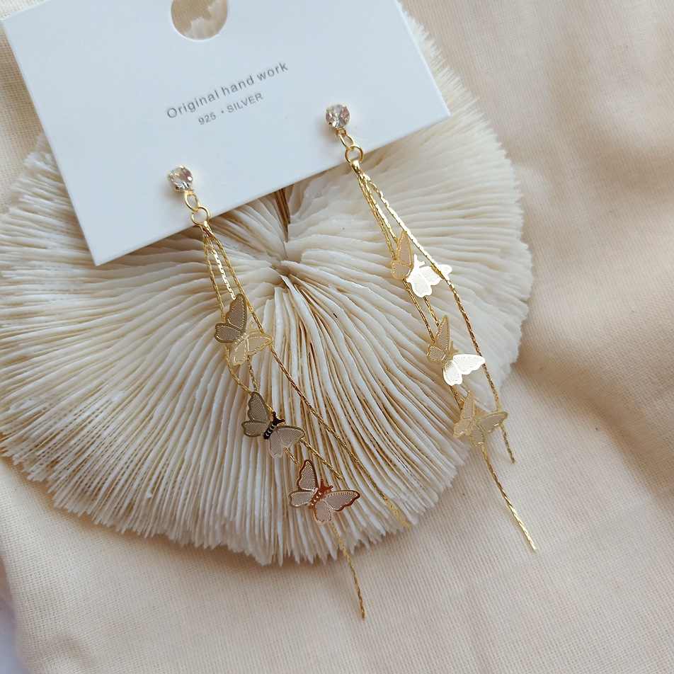 ARETES LARGOS DE MARIPOSAS