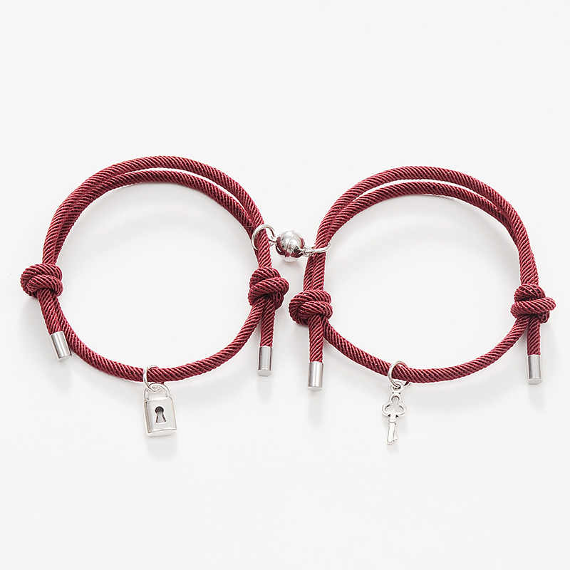 BRAZALETES MAGNÉTICOS DIJE DE CANDADO DE PAREJA IMANES
