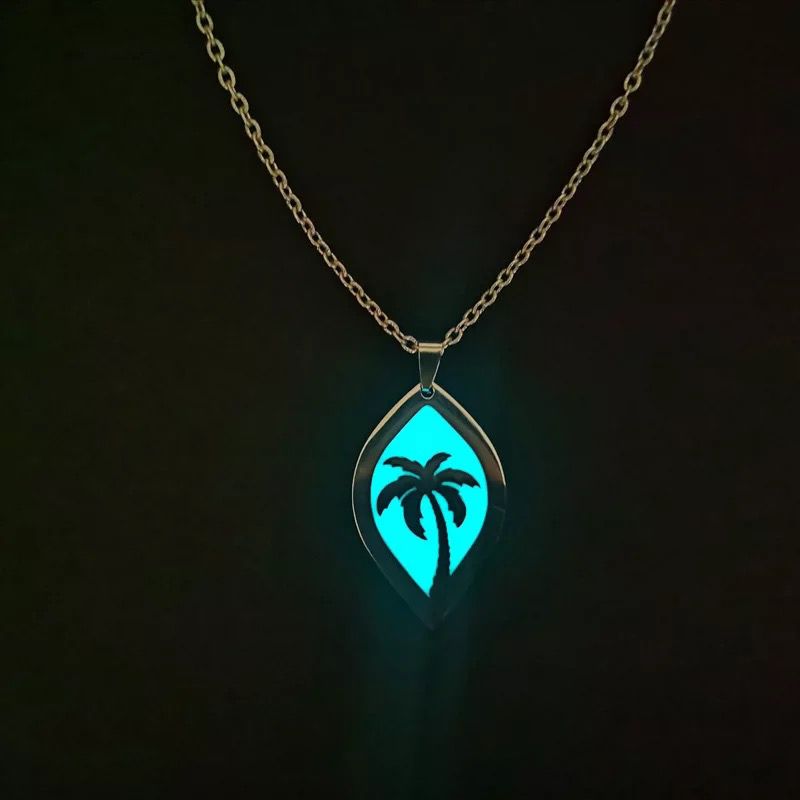 COLLAR TIPO MEDALLÓN GRANDES BRILLA EN LA OSCURIDAD