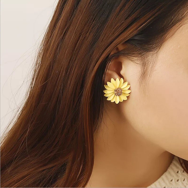 PAR ARETES FLORALES