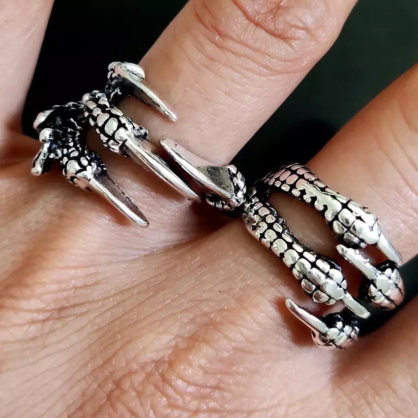 ANILLO GARRAS DE DRAGÓN VINTAGE PUNK