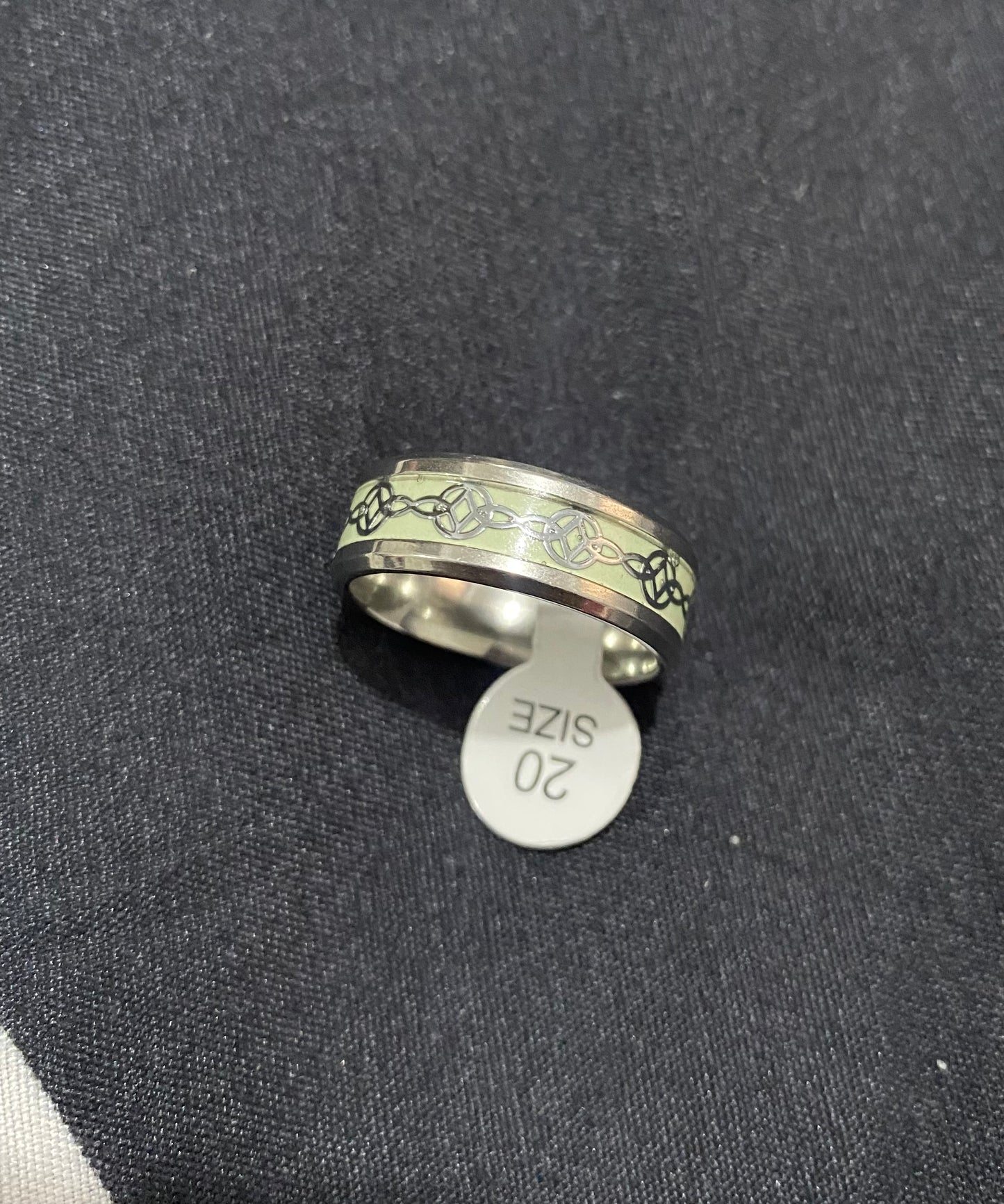 ANILLO LUMINOSOS PLATEADOS DE ACERO INOXIDABLE