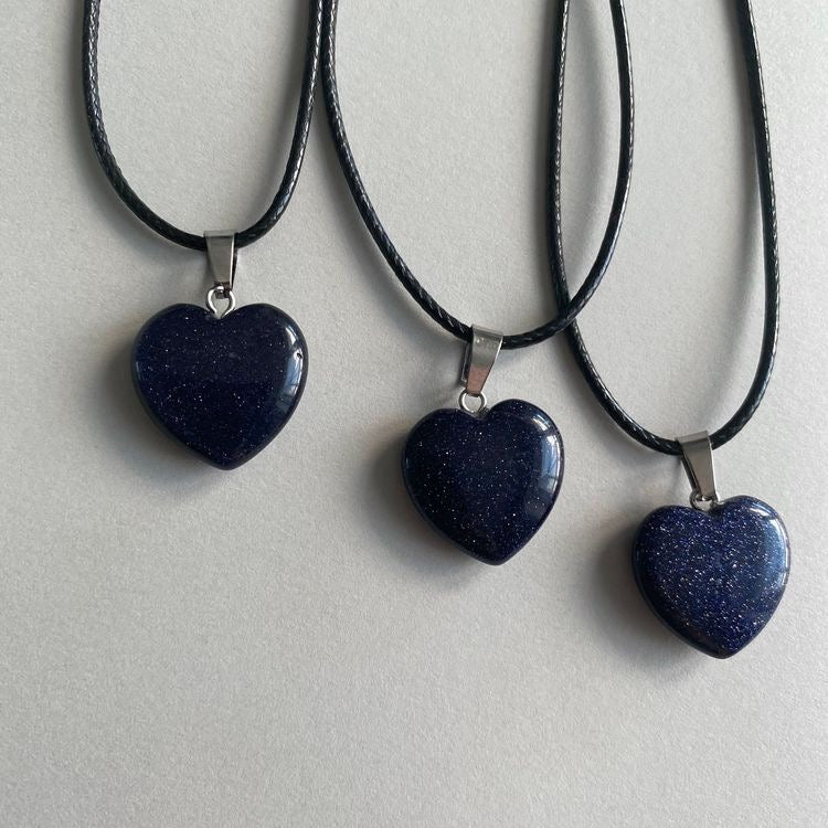 COLLAR CUARZO FORMA DE CORAZÓN ÓPALO MINIMALISTAS