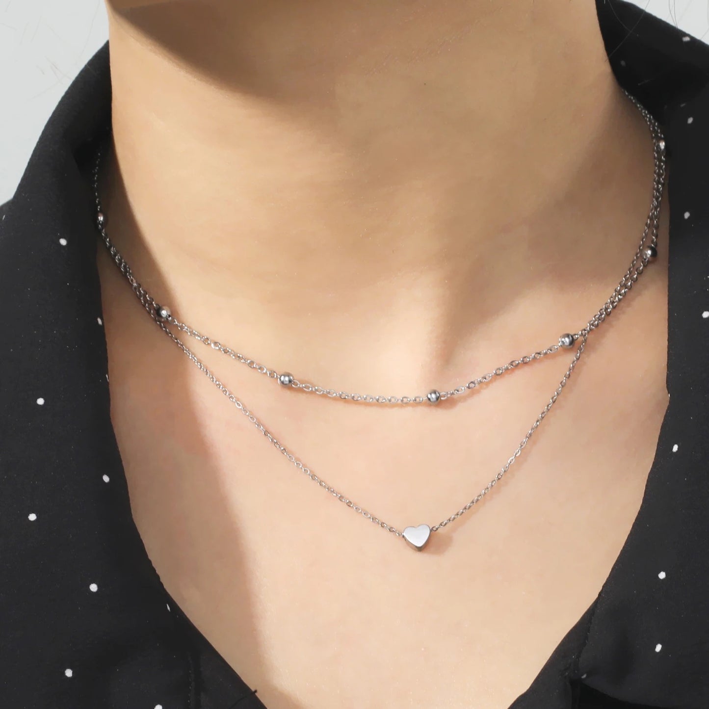 COLLAR CORAZÓN DOBLE CAPA MINIMALISTA