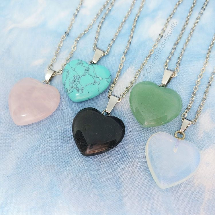 COLLAR CUARZO FORMA DE CORAZÓN ÓPALO MINIMALISTAS