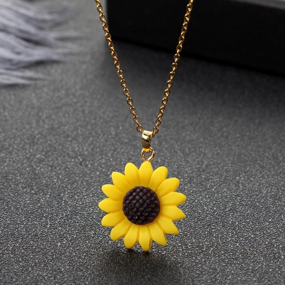 COLLAR GIRASOL AMARILLO MINIMALISTA
