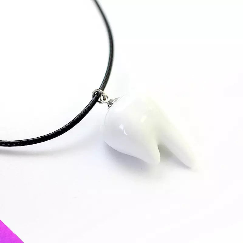 COLLAR DENTISTA DIJE DE CERÁMICA DIENTE