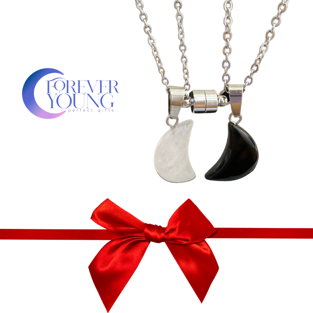 PAR COLLARES LUNA DE CUARZO MAGNÉTICOS