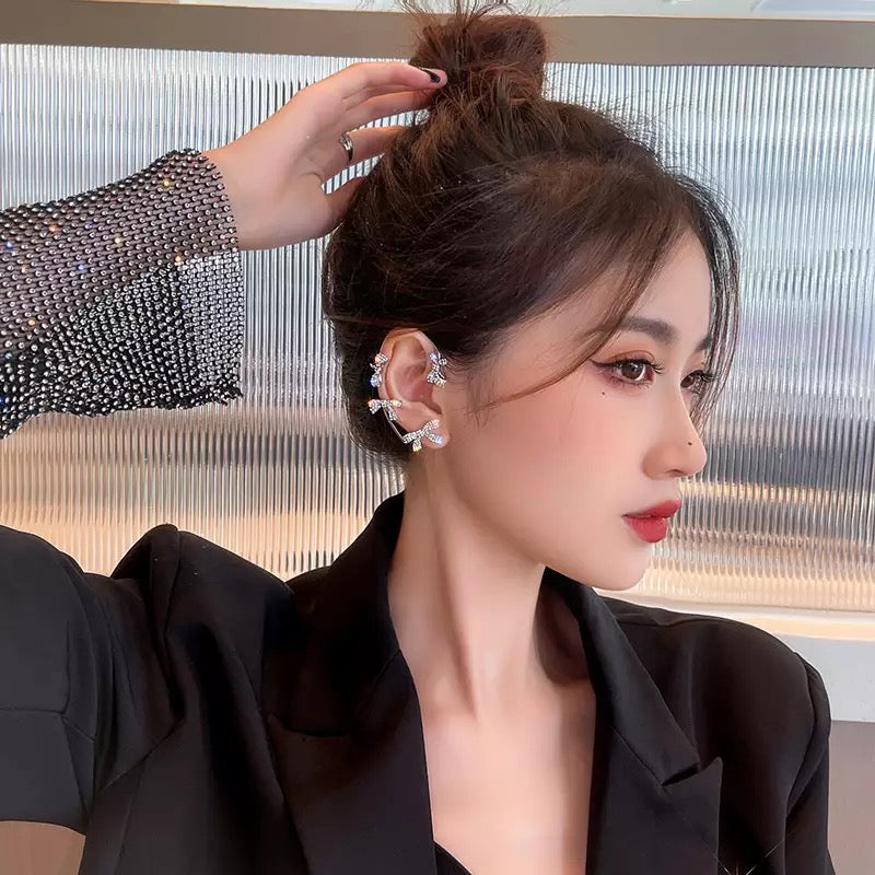 ARETES OREJA COMPLETA DE CRISTAL SIN PERFORACIÓN