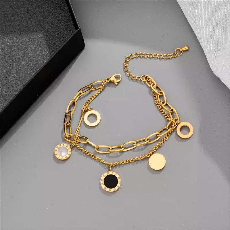 BRAZALETES ELEGANTES  NÚMEROS ROMANOS