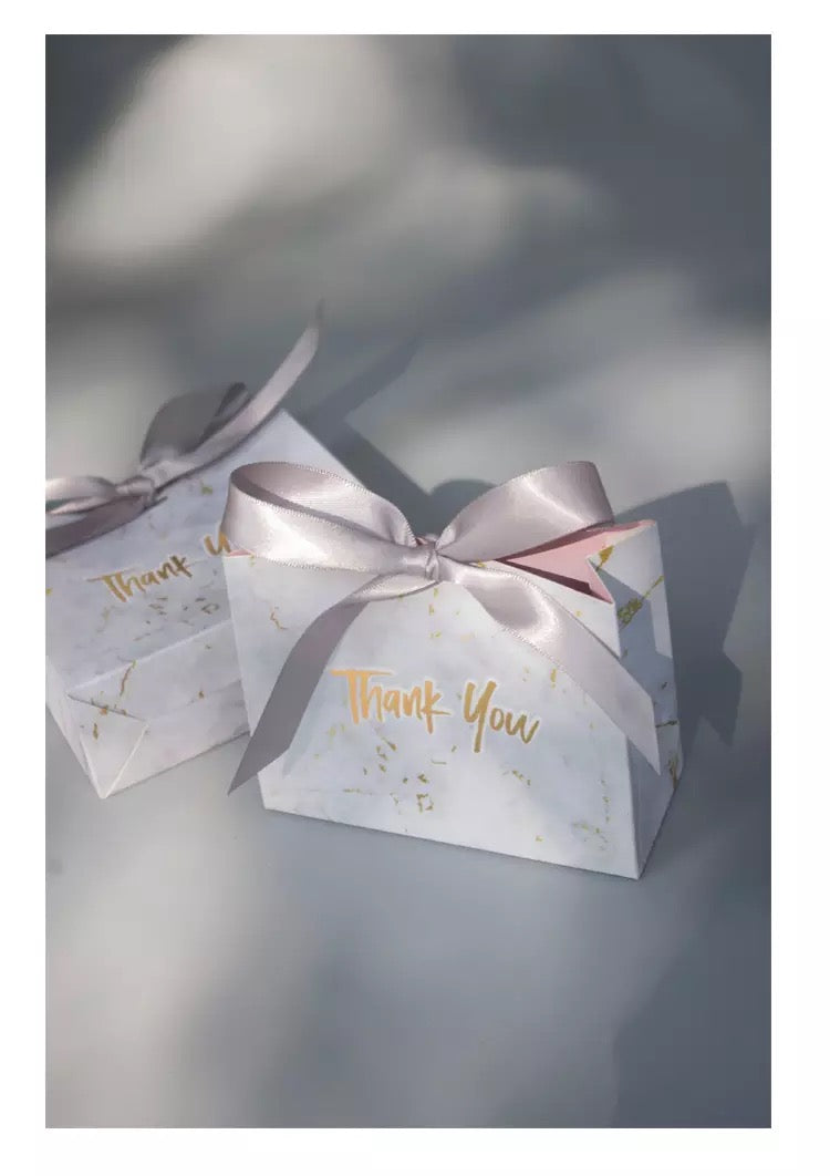 BOLSA DE REGALO DISEÑO MÁRMOL CON LASO MEDIANA