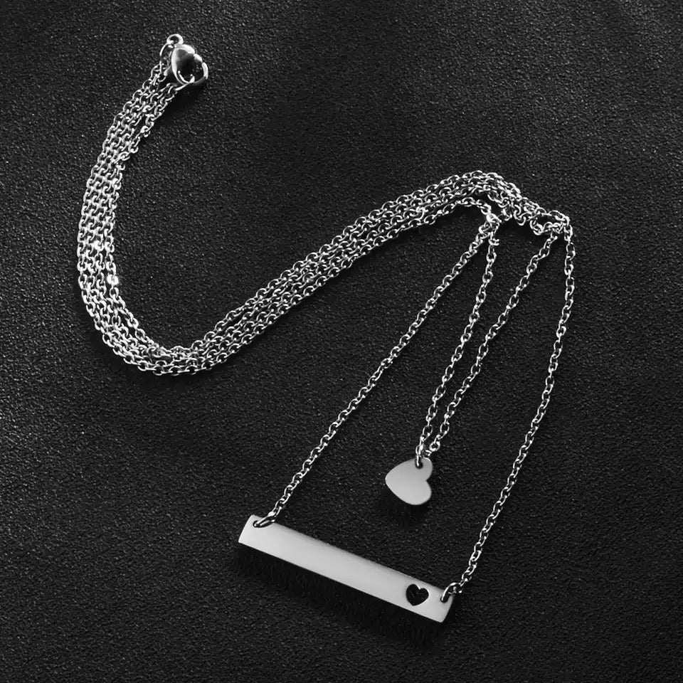 COLLAR CORAZÓN DOBLE CAPA PERSONALIZABLE MINIMALISTA