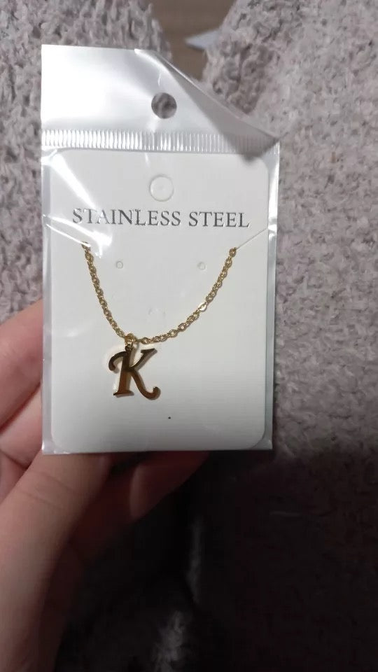 COLLAR DE INICIALES MINIMALISTA