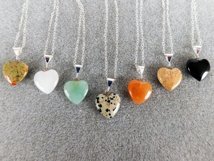 COLLAR CUARZO FORMA DE CORAZÓN ÓPALO MINIMALISTAS