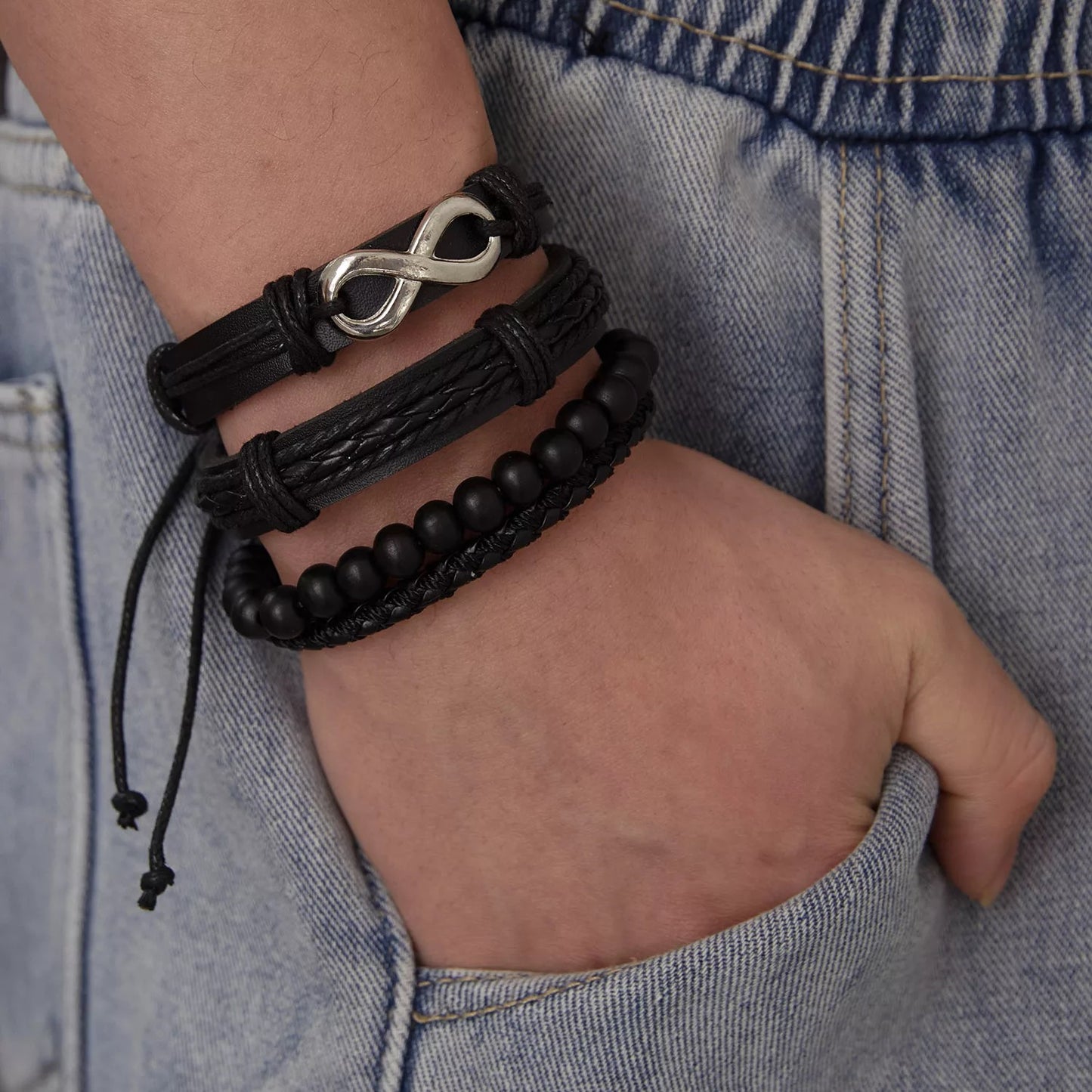 SET DE BRAZALETES EN CUERO